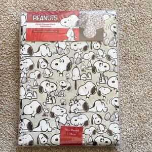 Peanuts Snoopy Black and White PEVA Flannel Back Tablecloth - 70 inch round